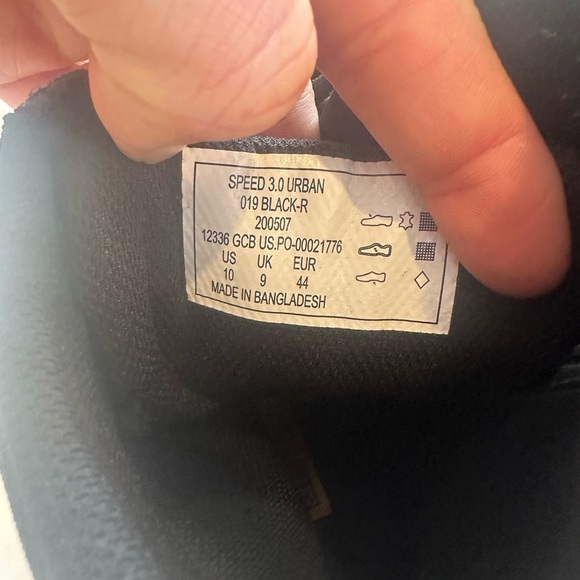 Hiking boot’s lightly used - size 10, men’s - Picture 8 of 13